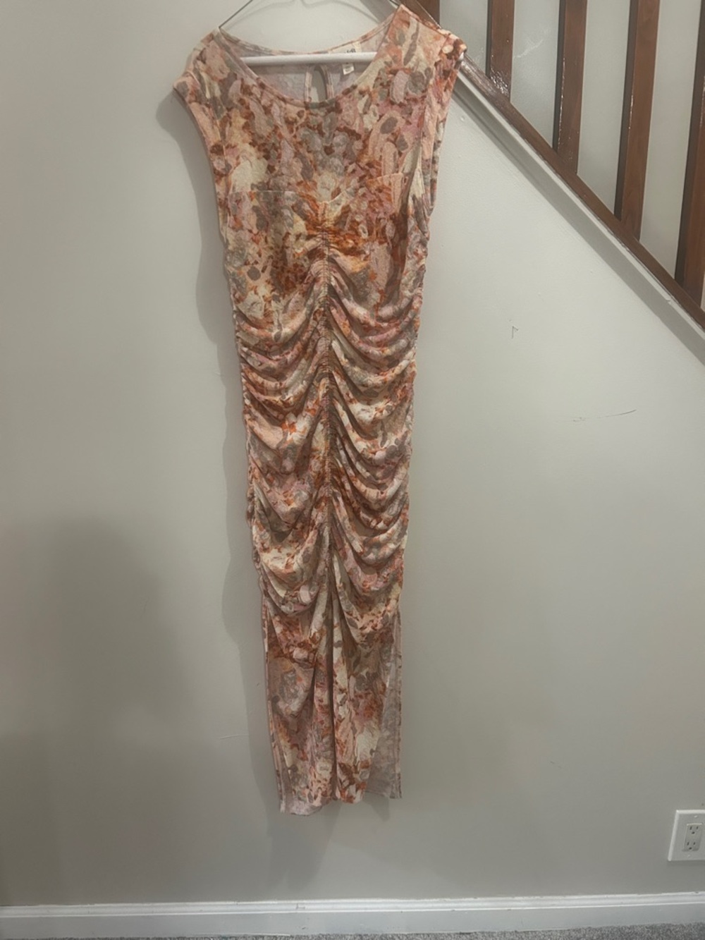 Abstract Print Ruched Floral Midi Dress in Peach to fit perfectly